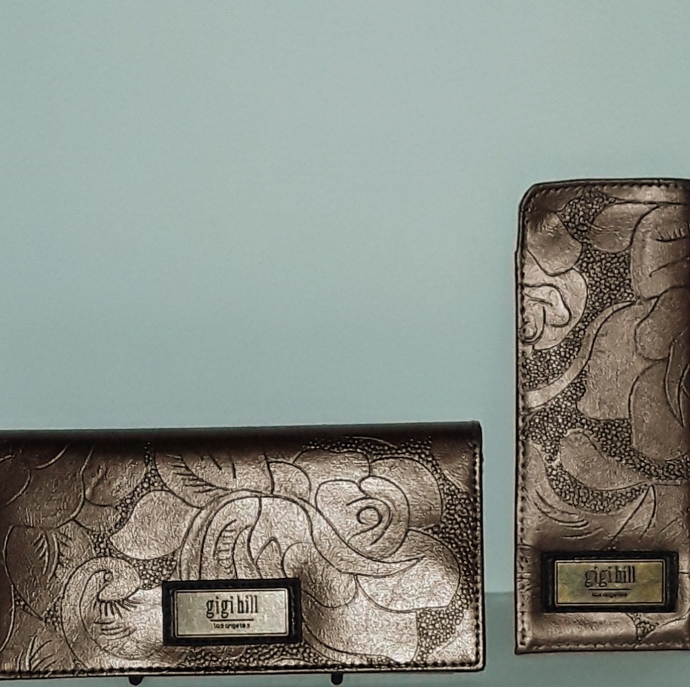 Checkbook holder with matching eye glass case